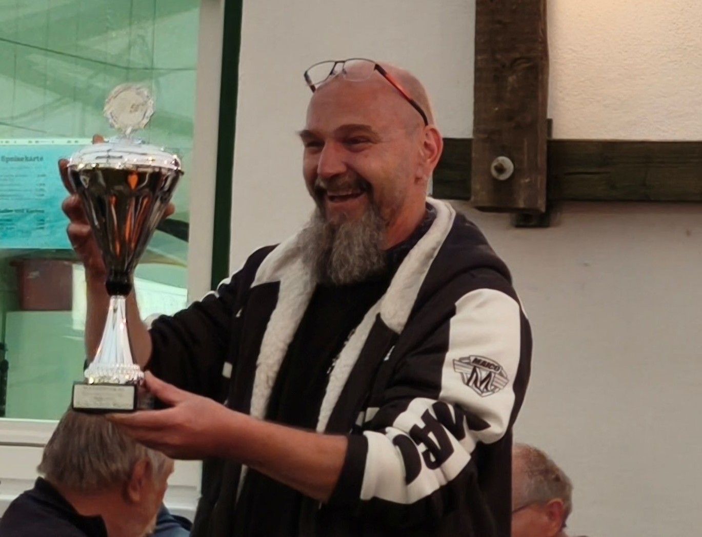 ALEX_Maico_Freunde_Schweiz_GROSS_2.jpg